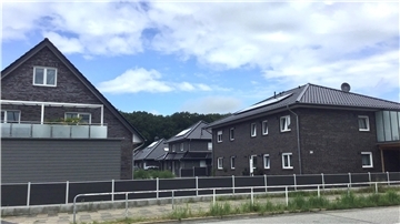 Zäune rund um Neubauten gezogen