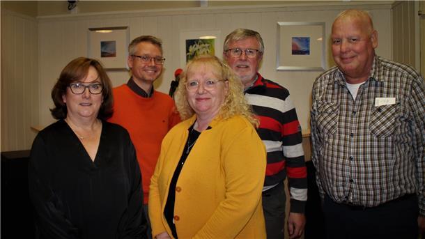 Die neuen Sprecher der Stadtteilkonferenz Geestemünde (von links): Donna Lee Garrick, Andre Kleinhanns, Ingrid Dammeyer, Michael Ring, Klaus Dahl.