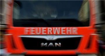 Die Nordenhamer Feuerwehr musste in der Nacht zu Sonntag zum Brand einer Gartenlaube ausrücken.