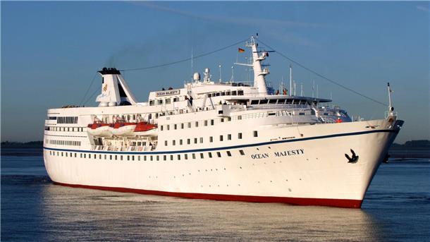 Hansa Touristik: Kreuzfahrtanbieter gibt auf – Ende einer Nischenmarke Die „Ocean Majesty“ vor der Bremerhavener Columbuskaje.
