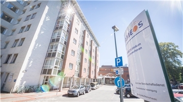 Die Omikron-Variante fordert die Kliniken heraus, auch das Ameos-Klinikum in Bremerhaven Mitte.