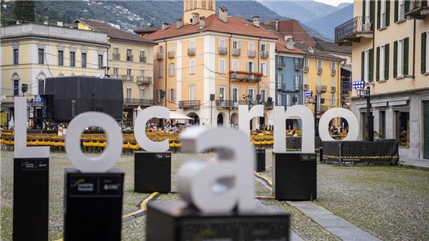 Junges Deutsches Kino auf dem Filmfest Locarno Die Piazza Grande ist das Zentrum des Filmfestivals.