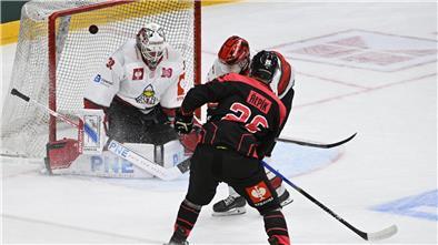 Die Pinguins fanden in Prag erst spät in die Partie und konnten den Rückstand am Ende nicht mehr aufholen.