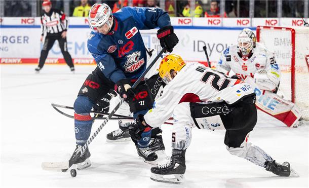 Die Pinguins um Dominik Uher waren in Nürnberg zu anfällig in der Defensive.