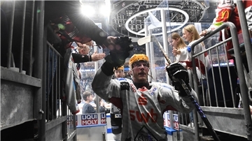 Die Pinguins um Nicholas Jensen holten sich in dieser Saison im direkten Duell in Berlin am letzten Spieltag mit einem Sieg den Hauptrundentitel.