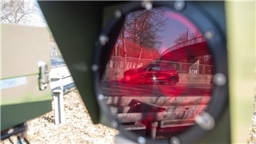 Die Polizei geht in mehreren Bundesländern gegen Temposünder vor.