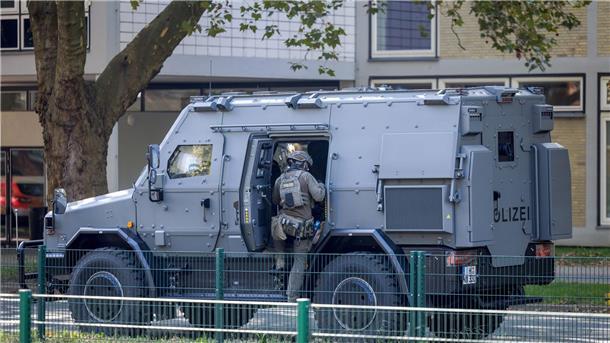 Großübung in Hannover - Polizei simuliert Terroranschlag Die Polizei in Hannover probt den Ernstfall.