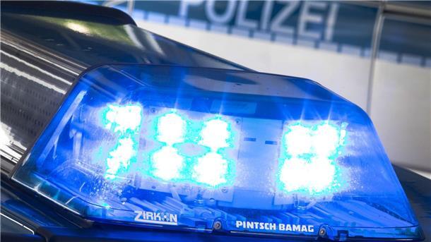 Verdacht auf illegales Glücksspiel – Razzia in Celle Die Polizei stellte unter anderem Spielautomaten sicher. (Symbolbild)