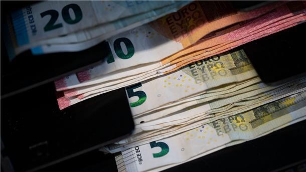 Inflation in Eurozone sinkt auf 10,1 Prozent Die Preise von Nahrungs- und Genussmitteln sind im Vergleich zum Vorjahr deutlich gestiegen.