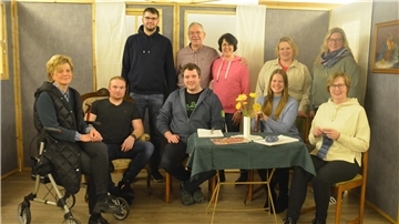 Die Proben der Flögelner TSV-Theatergruppe laufen bereits seit Oktober für das neue Stück „Seniorenresidenz Waldblick oder De Luft is rein in’t Seniorenheim“.
