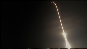 Die Rakete nach dem Start in Cape Canaveral am Donnerstag.