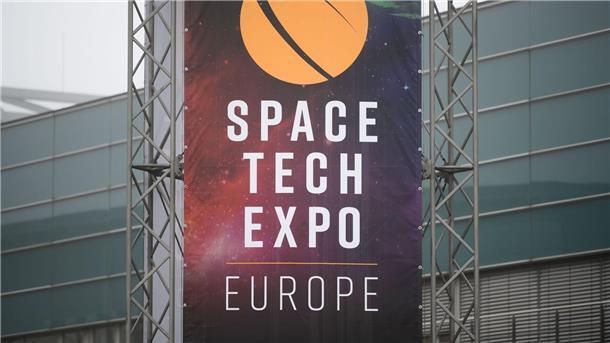 Space Tech in Bremen: Wettbewerb nimmt zu Die Raumfahrt-Fachmesse öffnet am 14.11. in Bremen.