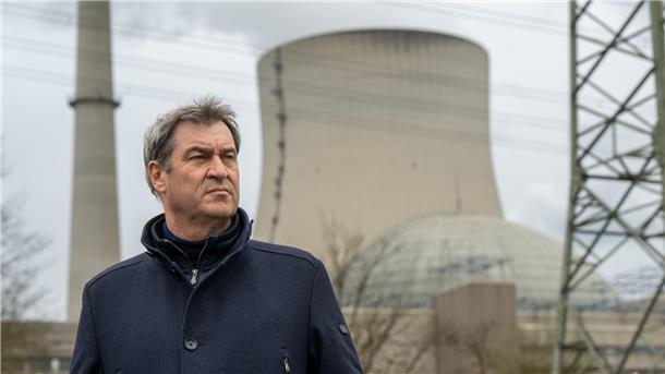 Die Reaktivierung der 2023 im Zuge des deutschen Atomausstiegs abgeschalteten Meiler sei in diesem und im nächsten Jahr jederzeit noch möglich, sagt Markus Söder. (Archivbild)
