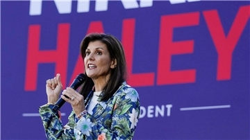 Die republikanische Präsidentschaftsbewerberin Nikki Haley spricht bei einer Wahlkampfveranstaltung in Beaufort im US-Bundesstaat South Carolina.