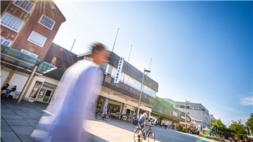Die RFR Holding aus Frankfurt übernimmt die Immobilie, in der sich derzeit noch die Galeria-Kaufhof-Karstadt-Filiale im Bremerhavener Columbus-Center befindet.