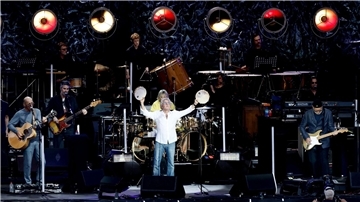 Die Rockband The Who auf der Bühne.