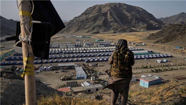 Abschiebungen nach Afghanistan – Rückkehr ohne Perspektive Die Rückkehrer erwartet oft ein Leben in Armut. Viele hatten einst ihre Häuser verkauft, um die Flucht beziehungsweise Auswanderung zu finanzieren. (Archivbild)