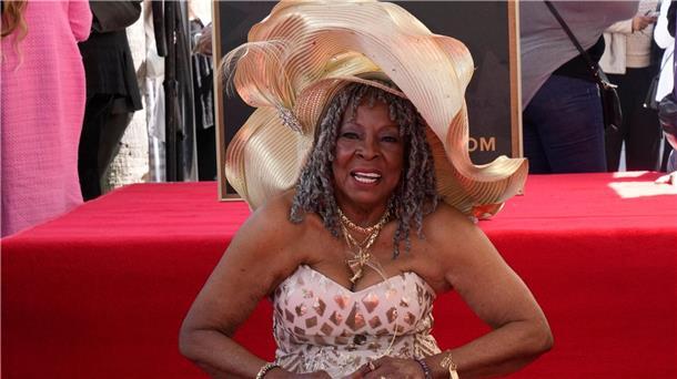 Hollywood-Stern für Sängerin Martha Reeves Die Sängerin feierte in den 60er-Jahren mit der Frauenband Martha Reeves & The Vandellas Hits wie „Dancing in The Street“ und „Heat Wave“.