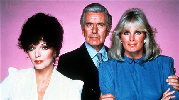 „Denver-Clan“-Blondine Linda Evans wird 80 Die Schauspieler Joan Collins als Alexis Carrington (l-r), John Forsythe als ihr geschiedener Mann Blake Carrington und Linda Evans als seine neue Ehefrau Krystle Carrington in der US-Serie „Denver-Clan“.