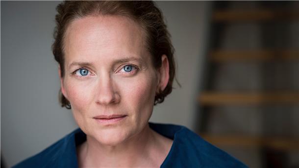 Die Schauspielerin Eva Kammigan ist in Offensen an der Oste aufgewachsen, in Zeven zur Schule gegangen und lebt mittlerweile mit ihrer Familie in Saarbrücken.
