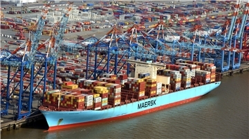 Die Schifffahrt hat die Corona-Krise weitestgehend gut gemeistert, aktuell bereitet die Verzögerung im Containerverkehr der deutschen Wirtschaft große Sorgen.