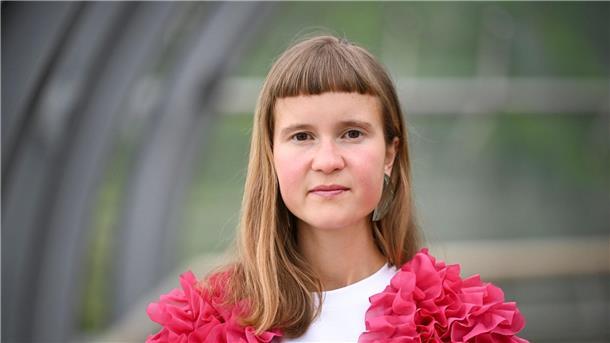 Reif für die Insel: Caroline Wahls „Windstärke 17“ Die Schriftstellerin Caroline Wahl veröffentlicht ihren neuen Roman „Windstärke 17“.