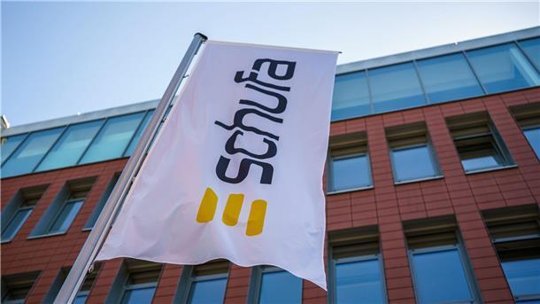Schufa-Score darf nicht maßgeblich für Kreditwürdigkeit sein Die Schufa liefert ihren Vertragspartnern eine Einschätzung zur Bonität von Verbraucherinnen und Verbrauchern.