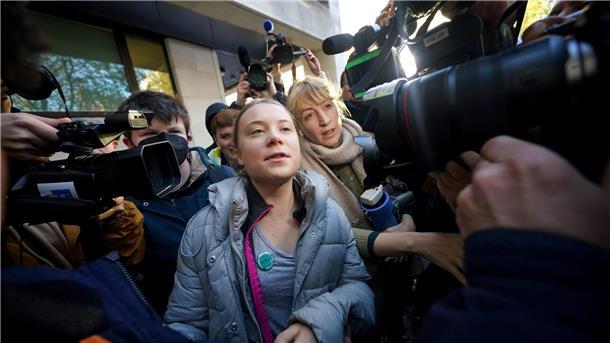 Die schwedische Klimaaktivistin Greta Thunberg trifft vor dem Westminster Magistrates‘ Court ein.
