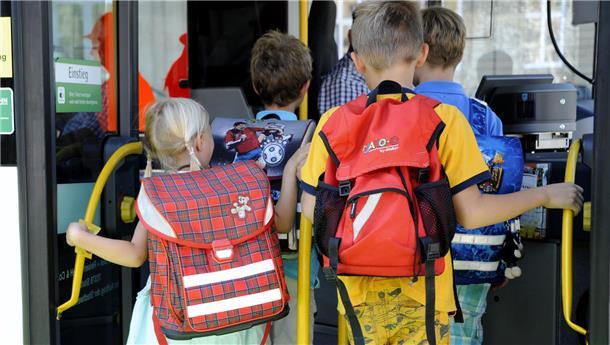Die Sicherstellung der Schülerbeförderung hat für den Landkreis oberste Priorität. Notfalls werden Fahrpläne ausgedünnt, um sie zu gewährleisten. 