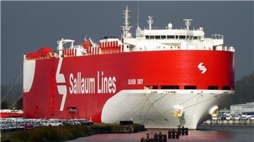 Die „Silver Sky“ der in der Schweiz ansässigen Reederei Sallaum Lines. Von Bremerhaven, Antwerpen und Southampton sollen Schiffe der Reederei künftig die US-Ostküste ansteuern.