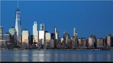 Die Skyline von Manhattan. New York könnte künftig stärker von Überflutungen betroffen sein als andere Küstenstädte.