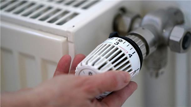 Bundesrat beschließt Soforthilfe für Gaskunden Die Soforthilfe für Gas- und Wärmekunden ist als Überbrückung gedacht, bis die Gaspreisbremse wirkt.