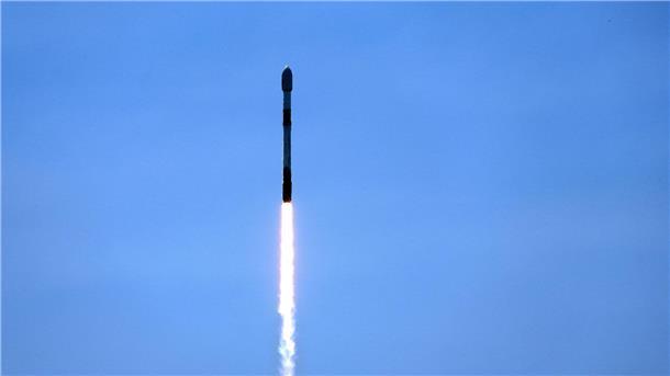 Esa-Sonde „Euclid“ auf dem Weg zur Dunklen Materie Die SpaceX Falcon 9-Rakete mit dem Weltraumteleskop „Euclid“ der Europäischen Weltraumorganisation (ESA) hebt ab.