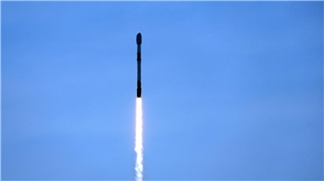Die SpaceX Falcon 9-Rakete mit dem Weltraumteleskop „Euclid“ der Europäischen Weltraumorganisation (ESA) hebt ab.