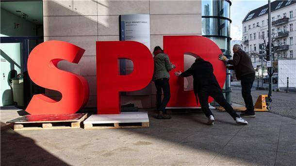 SPD Braunschweig fordert Aufarbeitung des Wahldebakels Die SPD-Basis in Braunschweig nimmt die Parteispitze nach dem schlechten Ergebnis bei der Bundestagswahl in die Pflicht. (Archivbild)