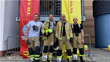 Die Sportler der Sportgemeinschaft Fishtown Fighter der Feuerwehr Bremerhaven Nico Kleinert, Michael Bartmann, Mathias Gahl und Michael Seeberger (von links).