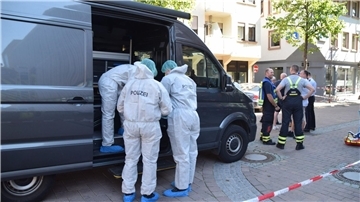 Die Spurensicherung in Wiesloch am Tatort.