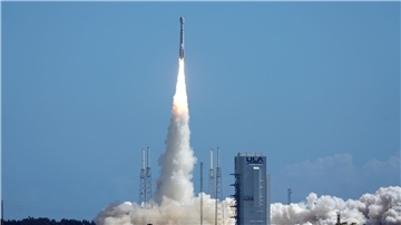 Die „Starliner“-Kapsel von Boeing an Bord einer Atlas-V-Rakete hebt vom Space Launch Complex 41 der Cape Canaveral Space Force Station zu einem Flug zur Internationalen Raumstation ab.
