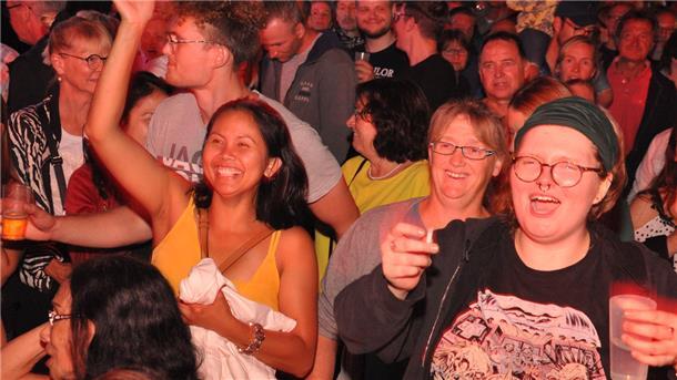 Die Stimmung war prächtig beim letzten Nordenhamer Stadtfest. Die Besucher strömten nur so in die Innenstadt. Dennoch sind die Veranstalter nicht auf ihre Kosten gekommen.