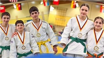 Die stolzen Medaillengewinner der Judoschule Kano Bremerhaven.