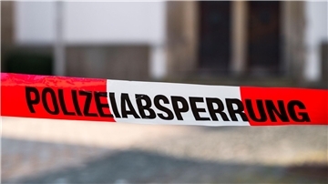 Die Straße zum Kinder- und Jugendhilfezentrum wurde von der Polizei abgesperrt.
