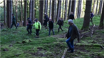 Die Suchaktion in und um Saint-Blaise-la-Roche unter Anleitung der Polizei und von Forstbeamten.