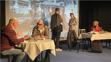 Szene auf der Theaterbühne