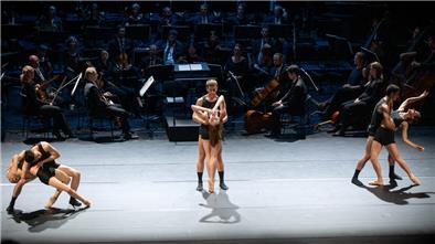 Die Tänzer des Stadttheaters ernteten viel Applaus für ihre Auszüge aus dem Tanzabend „Seelen“, der am 7. Oktober Premiere hat. Foto: Masorat - f