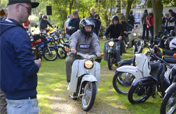 Die Teilnehmer der Simson-Rallye treffen sich am Sonntag, 7. September, am „Urla Hus“ in Ohrel. Schaulustige sind ausdrücklich erwünscht.