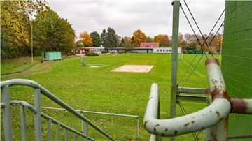 Die Trainingssituation für die Fußballer und Rugbyspieler des BSC Grünhöfe stellt sich zurzeit unbefriedigend dar, der neue Rasenplatz macht Probleme.