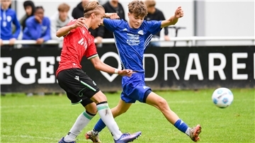 Die U17-Regionalliga-Fußballer des JFV um Louis Strohmidel müssen am Sonnabend beim SC Vorwärts Wacker 04 ran.