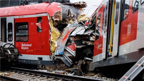 Lokführer von Schäftlarn: „Es tut mir alles so leid“ Die Unfallstelle mit zwei aufeinandergeprallten S-Bahnen in der Nähe des Bahnhofes Ebenhausen-Schäftlarn im Februar 2022.