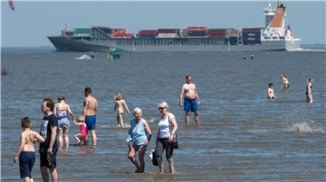 Die Urlaubsgäste wird es freuen: Die Nordsee wird immer wärmer. Der Grund für die Rekordtemperaturen ist aus Sicht der Wissenschaft klar: Der Klimawandel steckt dahinter.