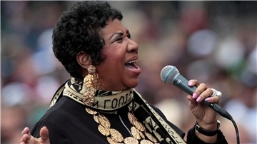 Die US-amerikanische Soulsängerin Aretha Franklin während eines Auftritts in Detroit (Archivbild).